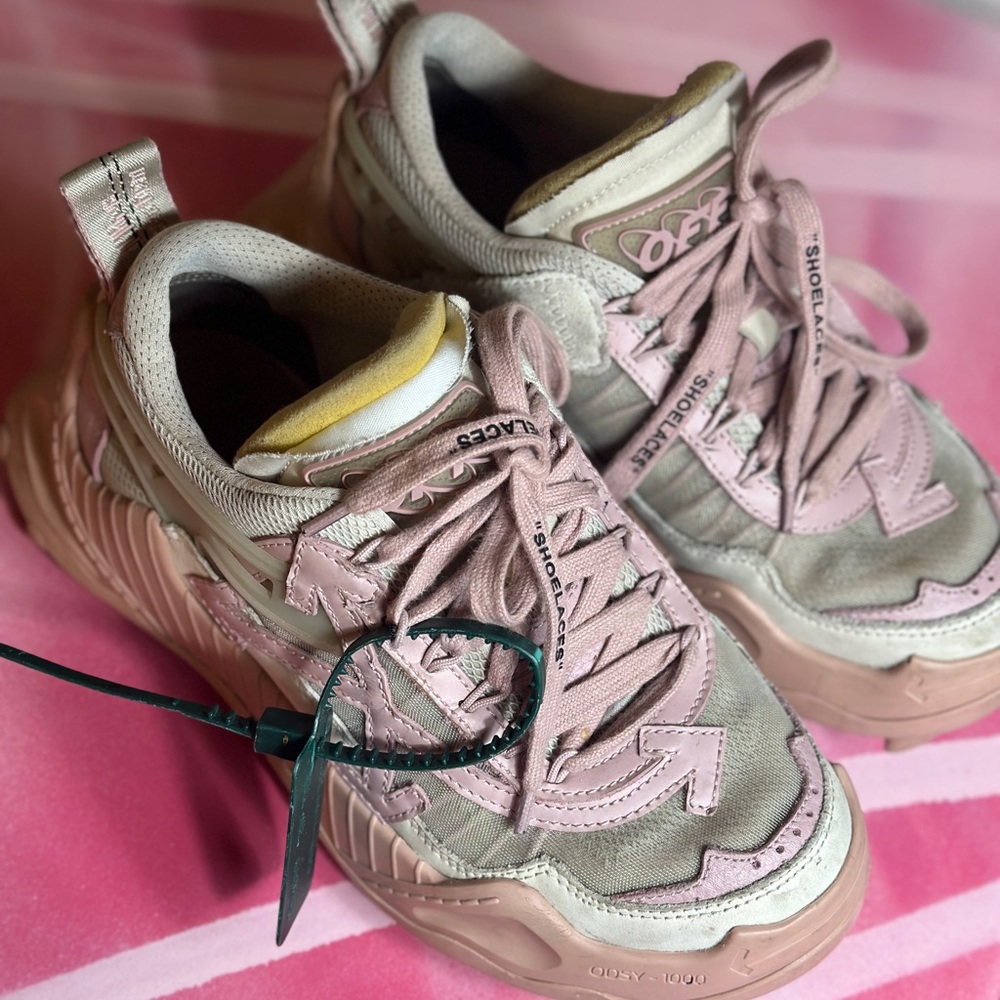 OFF WHITE Odsy 1000